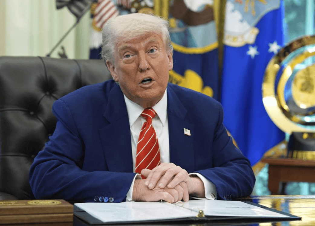 全美50州揭竿而起<strong></p>
<p>数字货币机</strong>,要求特朗普立刻下台,中国这一招美国招架不住