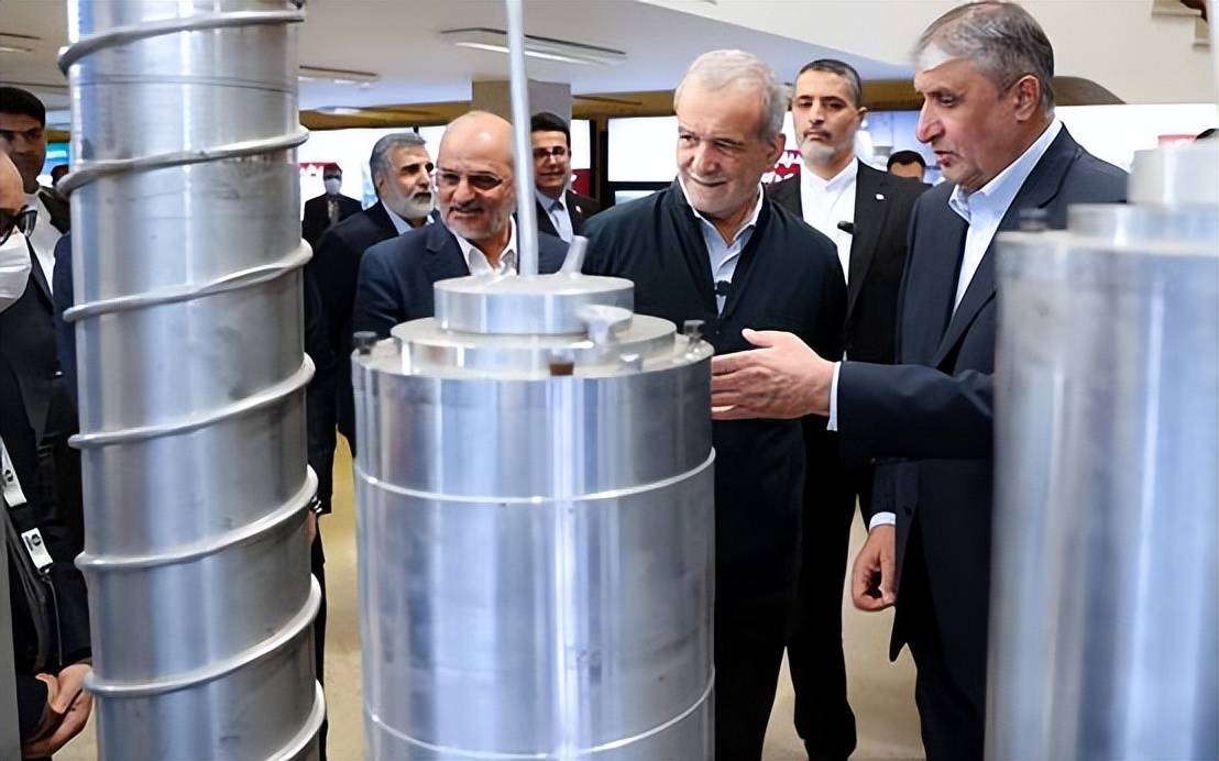 伊朗前外长重磅爆料!称拉夫罗夫偷偷带香槟酒<strong></p>
<p>数字货币机</strong>,暗中搞砸谈判,俄罗斯一直在伤害伊朗?