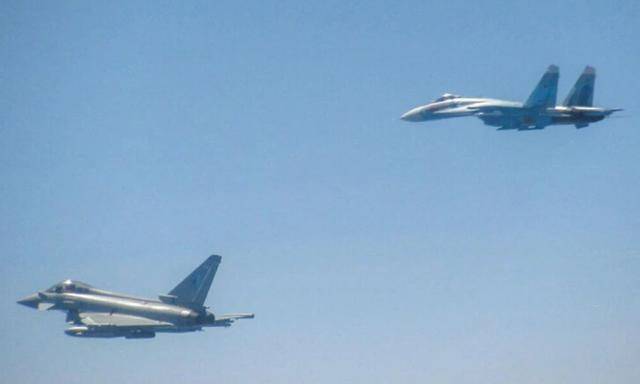 普京拒绝后<strong></p>
<p>数字货币公司</strong>,特朗普叫停普特会!12国倒戈,泽连斯基决定停火?