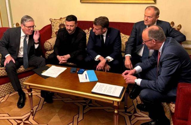 普京拒绝后<strong></p>
<p>数字货币公司</strong>,特朗普叫停普特会!12国倒戈,泽连斯基决定停火?