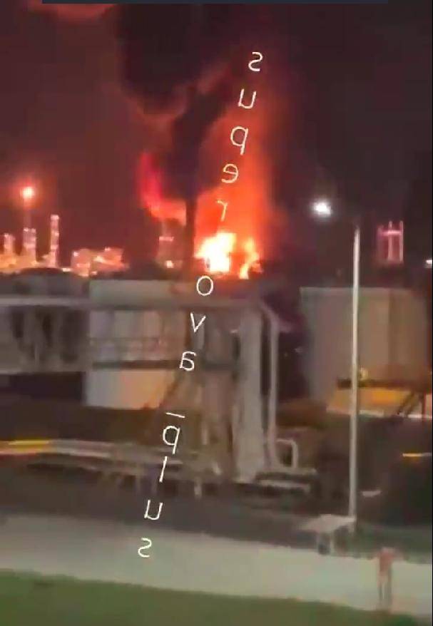 匈牙利爆炸<strong></p>
<p>数字货币分析</strong>，罗马尼亚爆炸，乌克兰史上最大导弹突袭，比俄军还狠