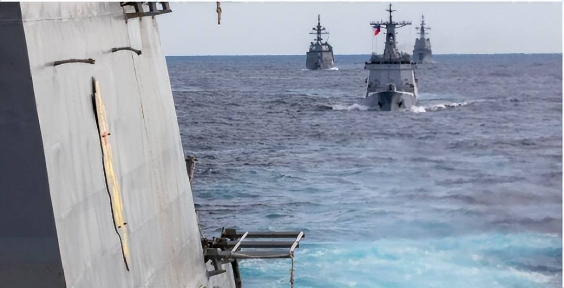 黄岩岛突现一道神秘白线<strong></p>
<p>数字货币分析</strong>,菲看到卫星图像顿感不妙,中方的不寻常举动,让菲律宾绷不住