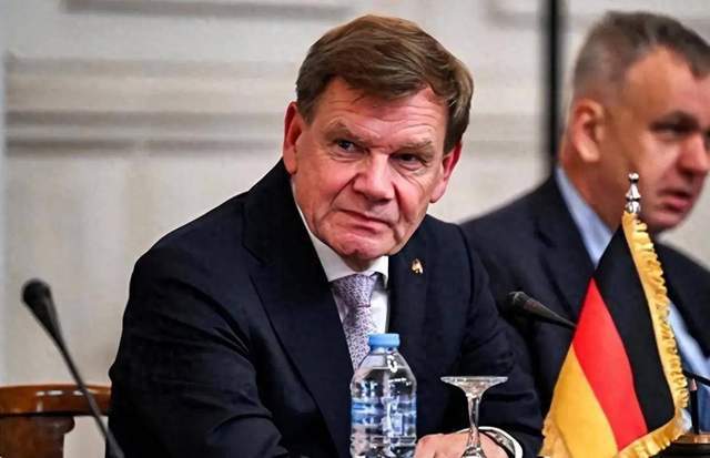 德外长乱说话后<strong></p>
<p>数字货币软件</strong>，因中方无人愿接见，被迫取消访华，罕见的信号