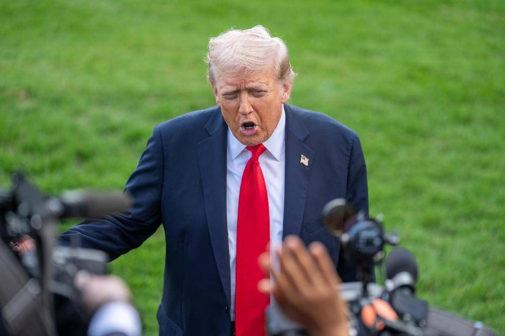 中美在釜山谈完后<strong></p>
<p>数字货币合法</strong>,特朗普直接登机火速回国,连晚饭都没顾上吃,主场交给中国?