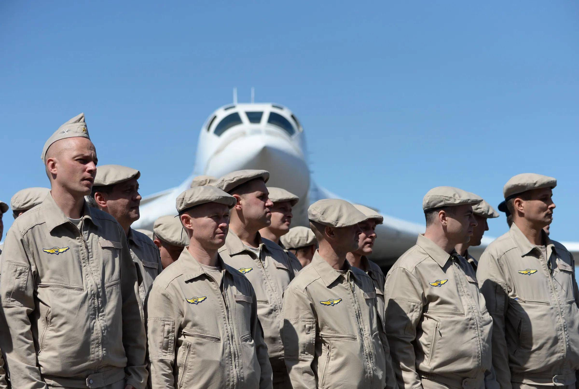 俄大运日夜运兵<strong></p>
<p>数字货币合法</strong>,瓦格纳或出兵委内瑞拉,普京将挫败美国变天计划