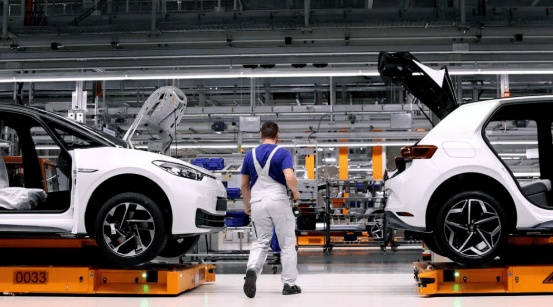 金灿荣：荷兰没有服软迹象<strong></p>
<p>货币数字代码</strong>，中国要打到完全胜利！