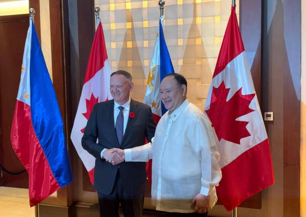 美军再度遭遇耻辱时刻:中国海军6艘战舰包围<strong></p>
<p>数字货币银行</strong>,815舰插入南海演习