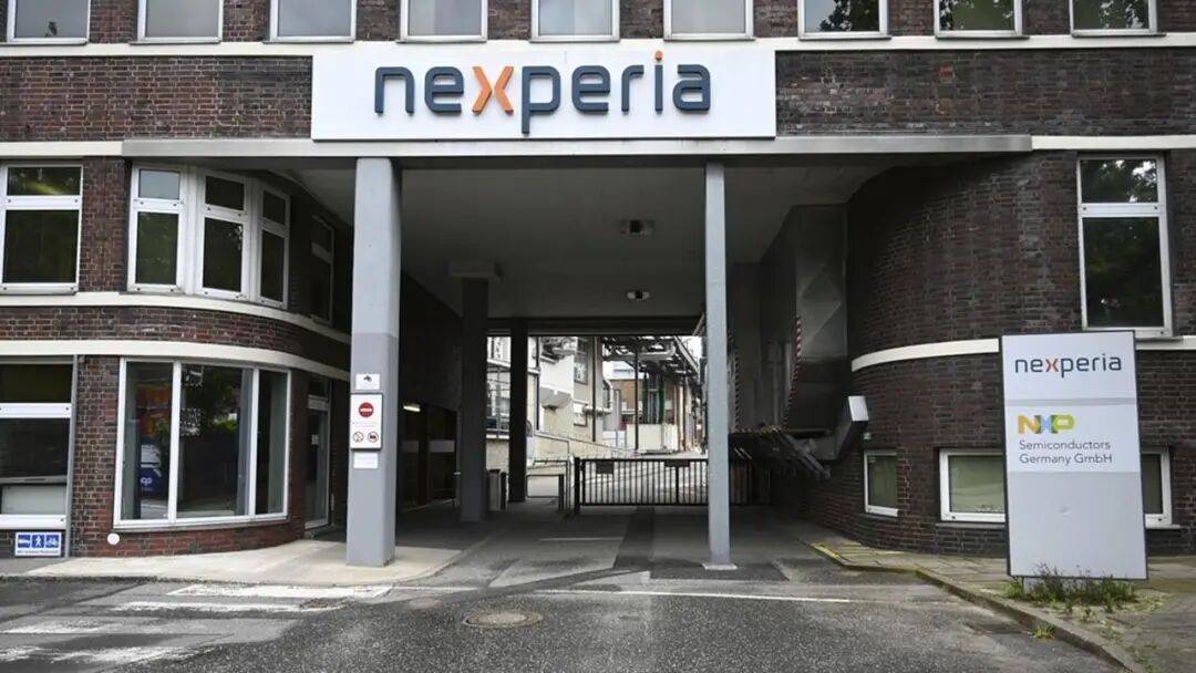 这种局面不能再延续下去了<strong></p>
<p>数字货币银行</strong>,否则中国很危险