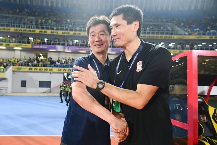 全球选聘四个月<strong></p>
<p>数字货币银行</strong>,招来只有一年执教经历的本土教练,国足新帅竟是邵佳一