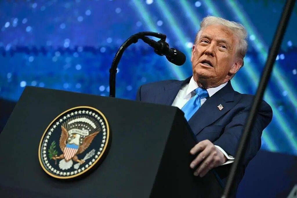 51票对49票<strong></p>
<p>数字货币群</strong>,禁止特朗普绕过国会对委内瑞拉动武议案被否决