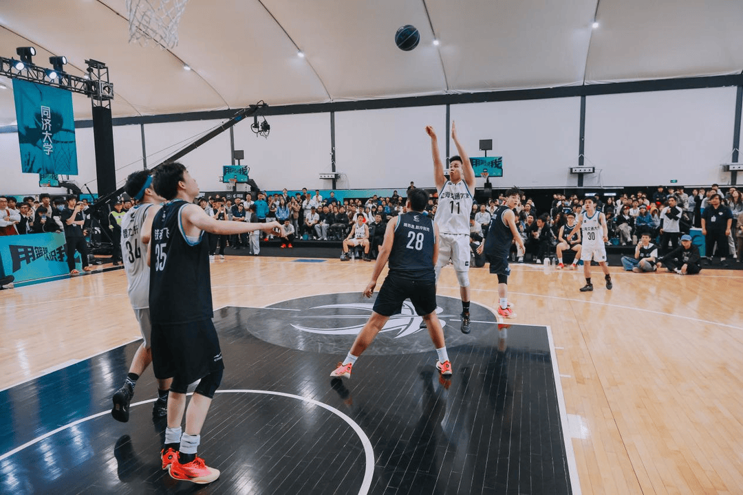 复旦、交大、同济等八大高校集结<strong></p>
<p>数字货币群</strong>,得物App“新生杯”篮球赛首战上海