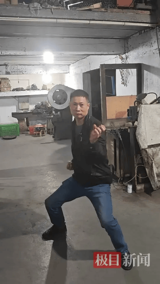 “传家锅”工厂账号粉丝已超260万<strong></p>
<p>数字货币群</strong>,对话锅厂负责人傅家兄弟:30年老锅依然能用,证明当年造锅选择是对的