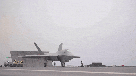 不是慢镜头！福建舰电磁弹射速度那么快<strong></p>
<p>数字货币新闻</strong>，是怎么瞬间刹车的？