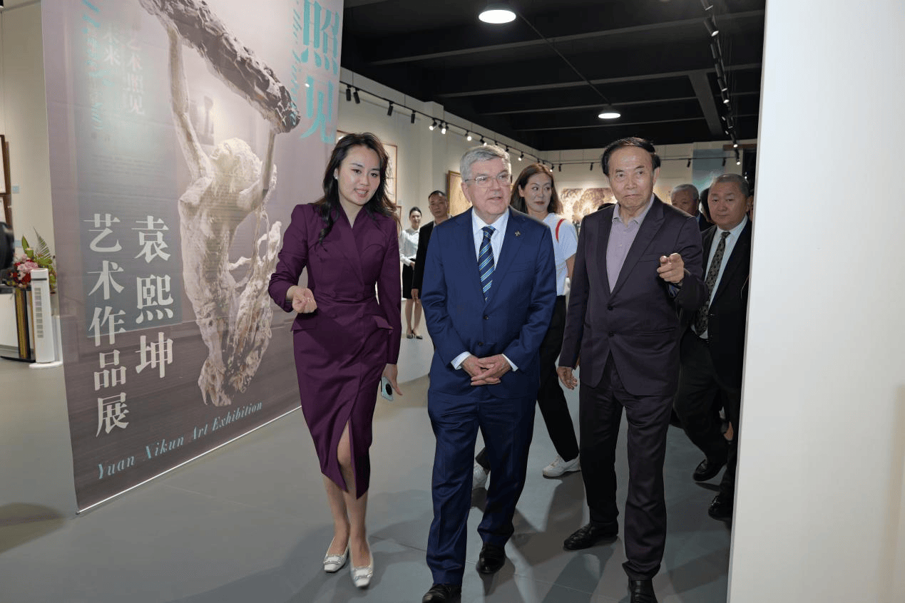 “巴赫遇见巴赫”<strong></p>
<p>数字货币新闻</strong>！国际奥委会终身名誉主席广州打卡艺术展