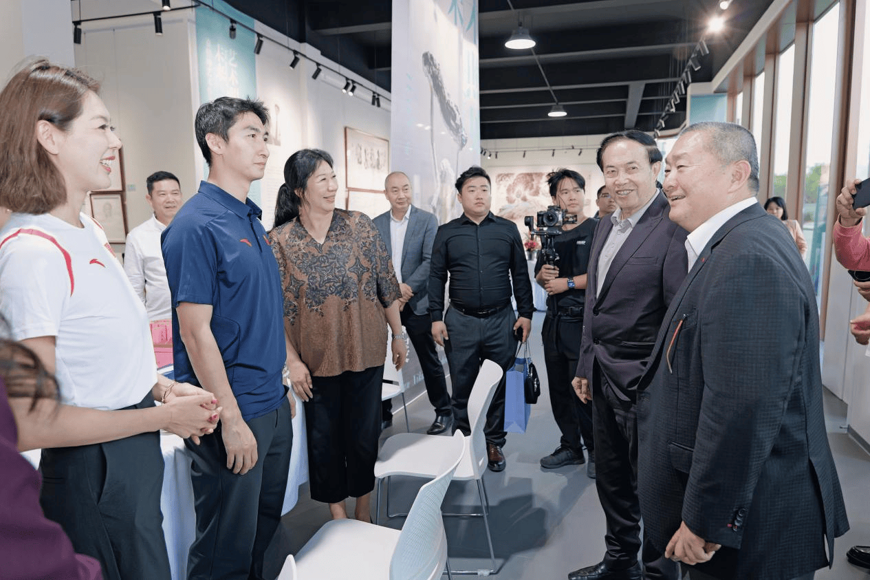 “巴赫遇见巴赫”<strong></p>
<p>数字货币新闻</strong>！国际奥委会终身名誉主席广州打卡艺术展