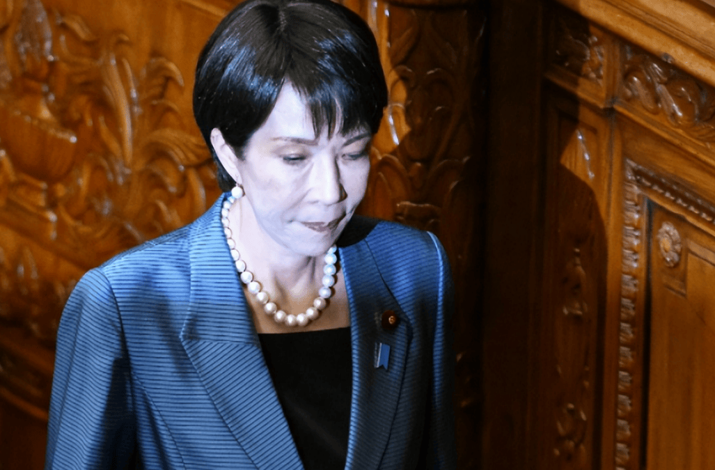 新加坡总理打破沉默<strong></p>
<p>数字货币央行</strong>，暗示日本已经在努力“降温”，中方应该见好就收