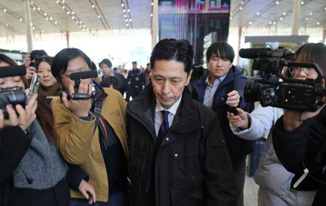 金井正彰访华后出席会议<strong></p>
<p>数字货币央行</strong>，与会者提出要求