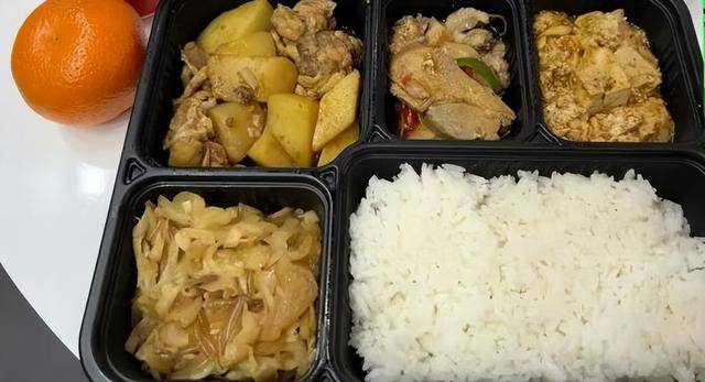 上百名中方参展人员在德国食物中毒<strong></p>
<p>数字货币央行</strong>，参展者称一份盒饭20欧元