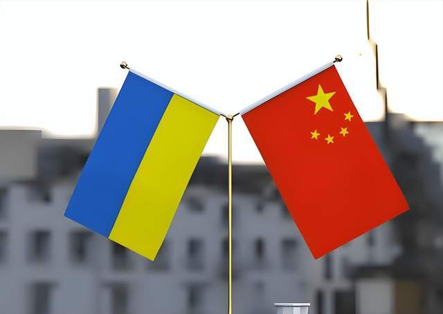 “民族英雄”泽连斯基的背后<strong></p>
<p>数字货币交易app</strong>，站着一大批中国人