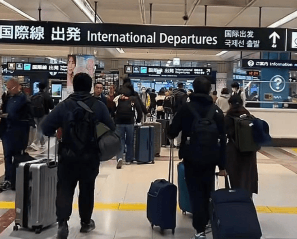 日本多次不宣而战<strong></p>
<p>数字货币技术</strong>，中国不得不防，高市早苗沉默之际，国人紧急返华