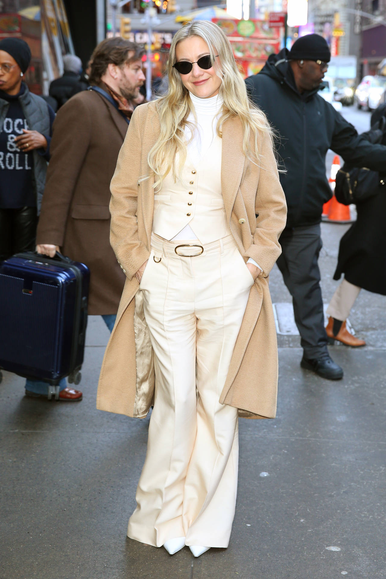 巩俐、梅姨、高圆圆...Power女性冬天少不了一件驼色大衣<strong></p>
<p>数字货币怎么交易</strong>!