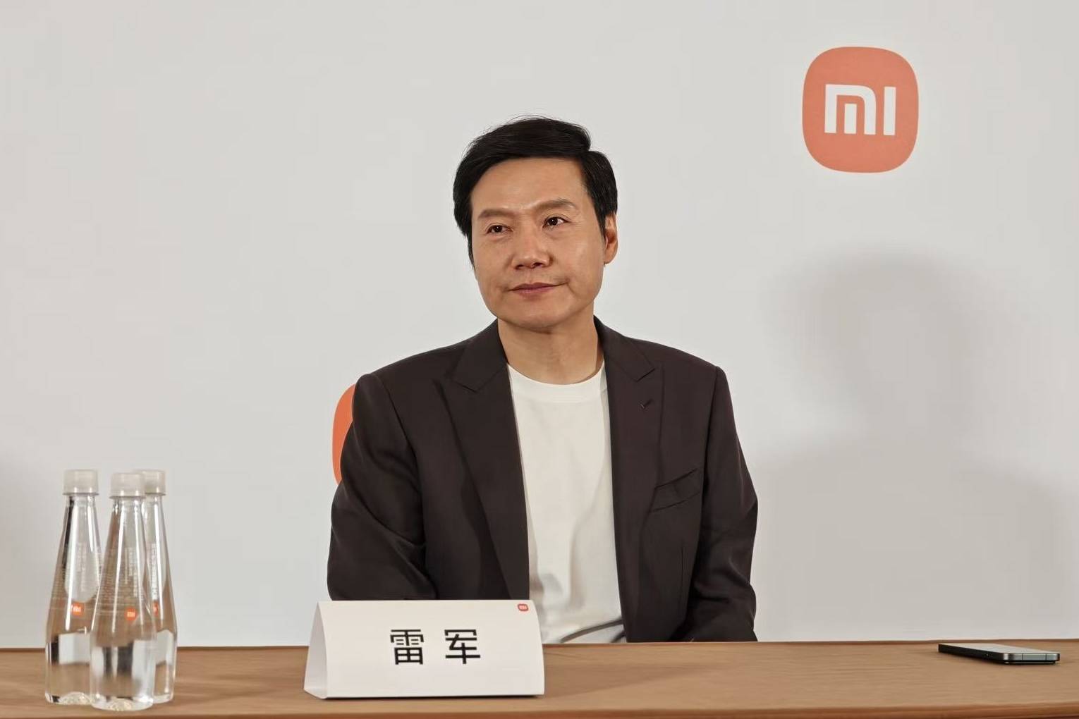 雷军宣布1亿港元增持后<strong></p>
<p>数字货币怎么交易</strong>,小米港股美股迎来上涨