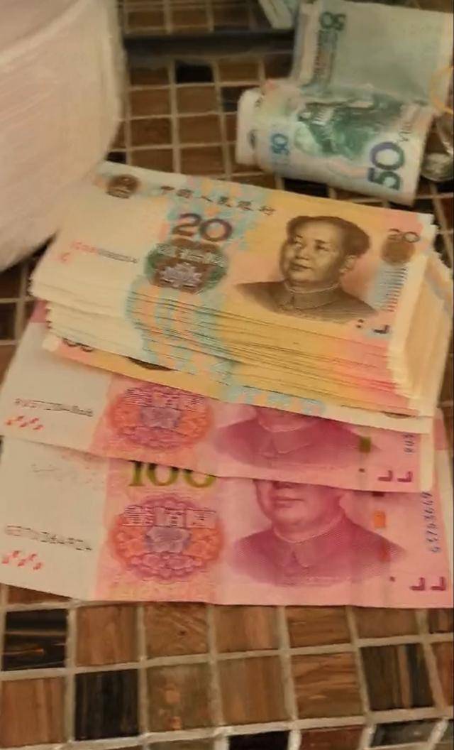 房子要卖了<strong></p>
<p>数字货币交易系统</strong>，两万多现金和珍贵邮票却落在里面，还好有他