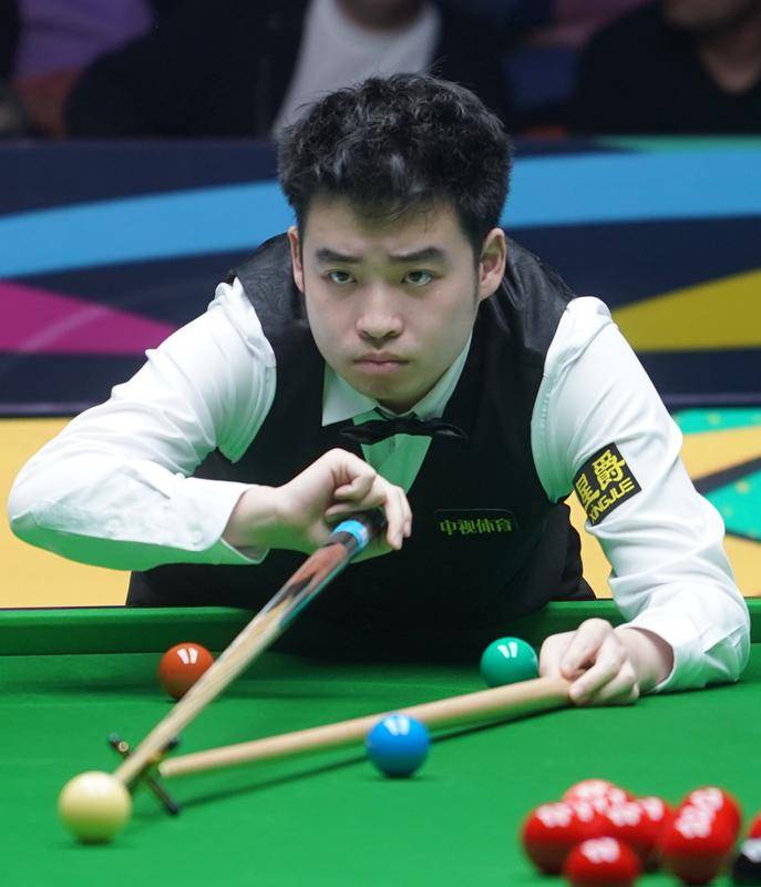 斯诺克英锦赛首日中国选手1胜1负 斯佳辉零封对手晋级