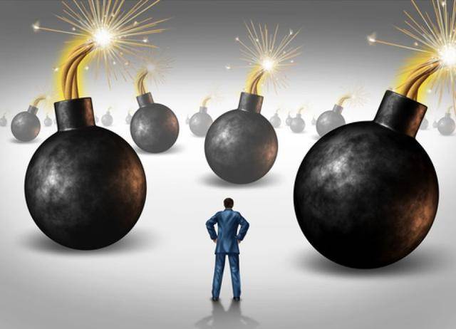 3万股民踩雷！连续三年财务造假<strong></p>
<p>数字货币交易系统</strong>，证监会拟罚4000万元，中介机构将被追责