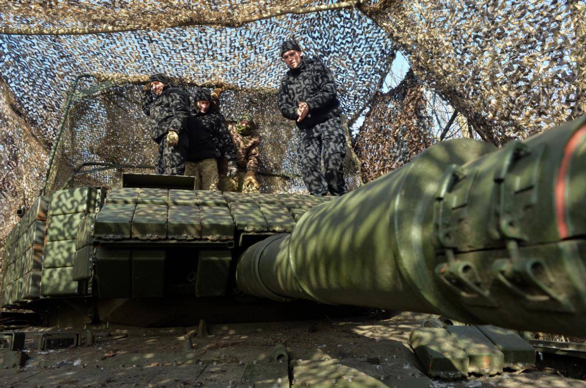 俄军宣布正式占领红军城！俄罗斯伤亡五万人<strong></p>
<p>数字货币期货</strong>，大批乌军尸横遍野，最后决战即将打响