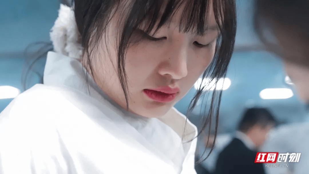 汶川地震被救起的女孩<strong></p>
<p>数字货币期货</strong>,17年后和救她的军人结婚了