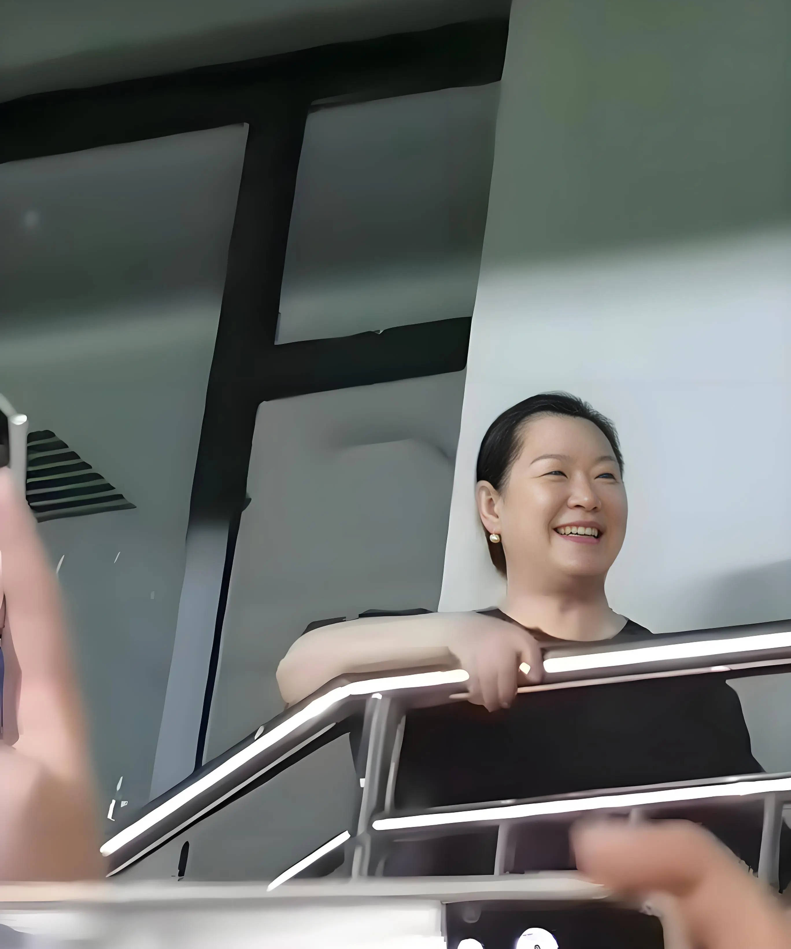 考古 | 赵本山妻子罕见公开现身<strong></p>
<p>数字货币期货</strong>，气质优雅五官美艳，俩人爱情太感人！