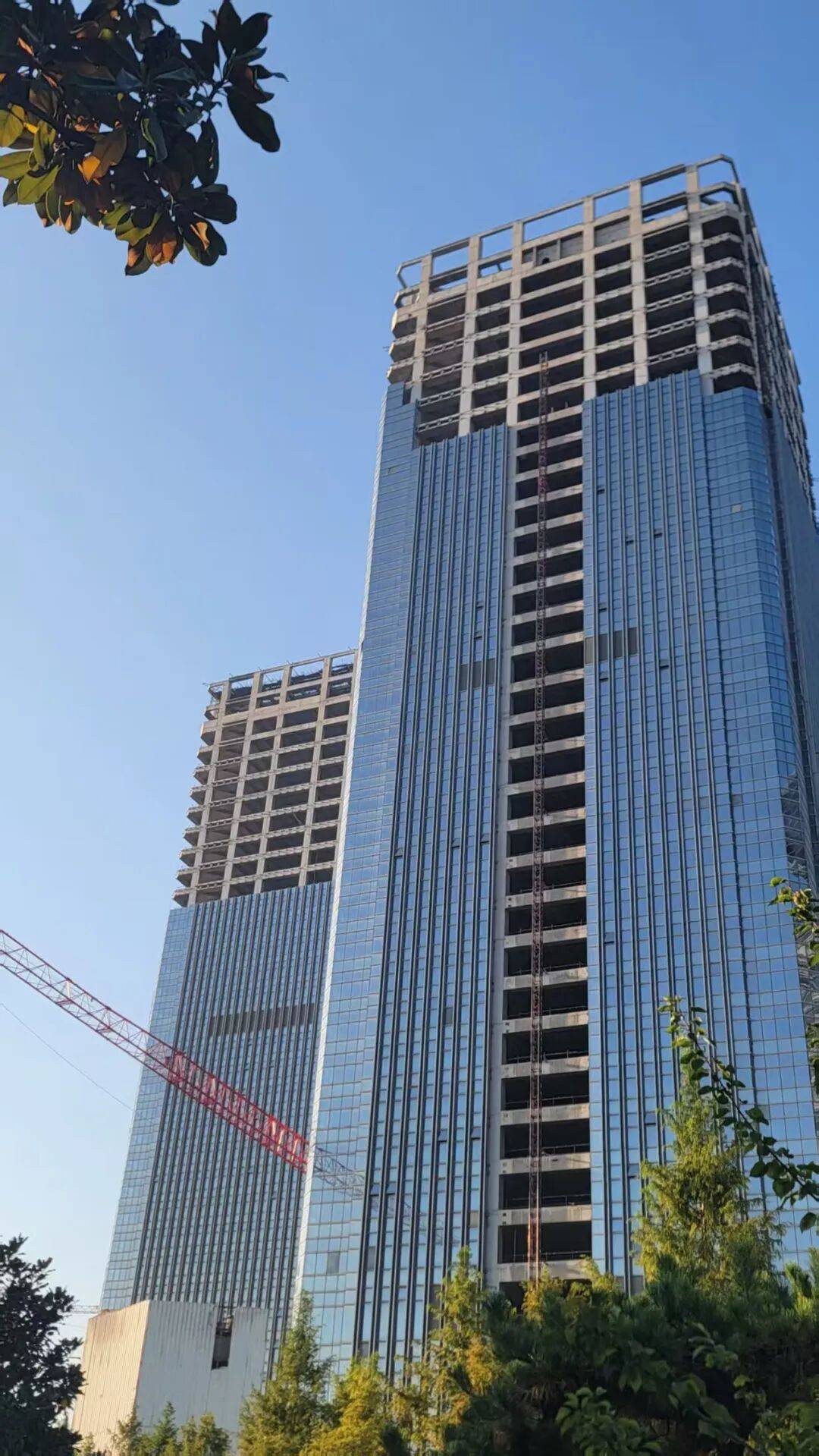 西安地标“双子塔”荒芜十年<strong></p>
<p>数字货币概念股</strong>,7.48亿起拍