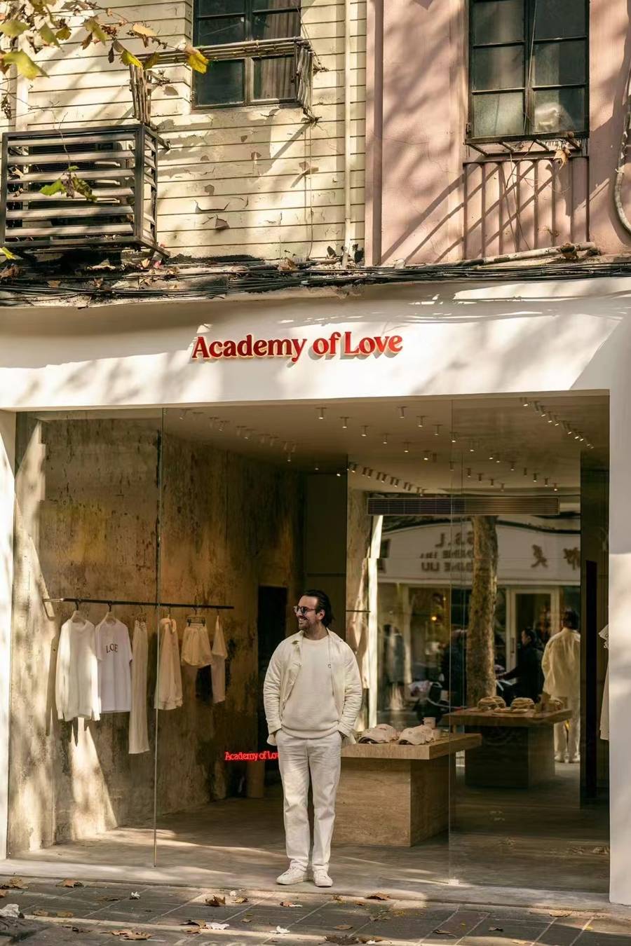 法国人在上海开店<strong></p>
<p>cdc数字货币</strong>,只卖白色衣服竟然火了丨上海滩上洋掌柜