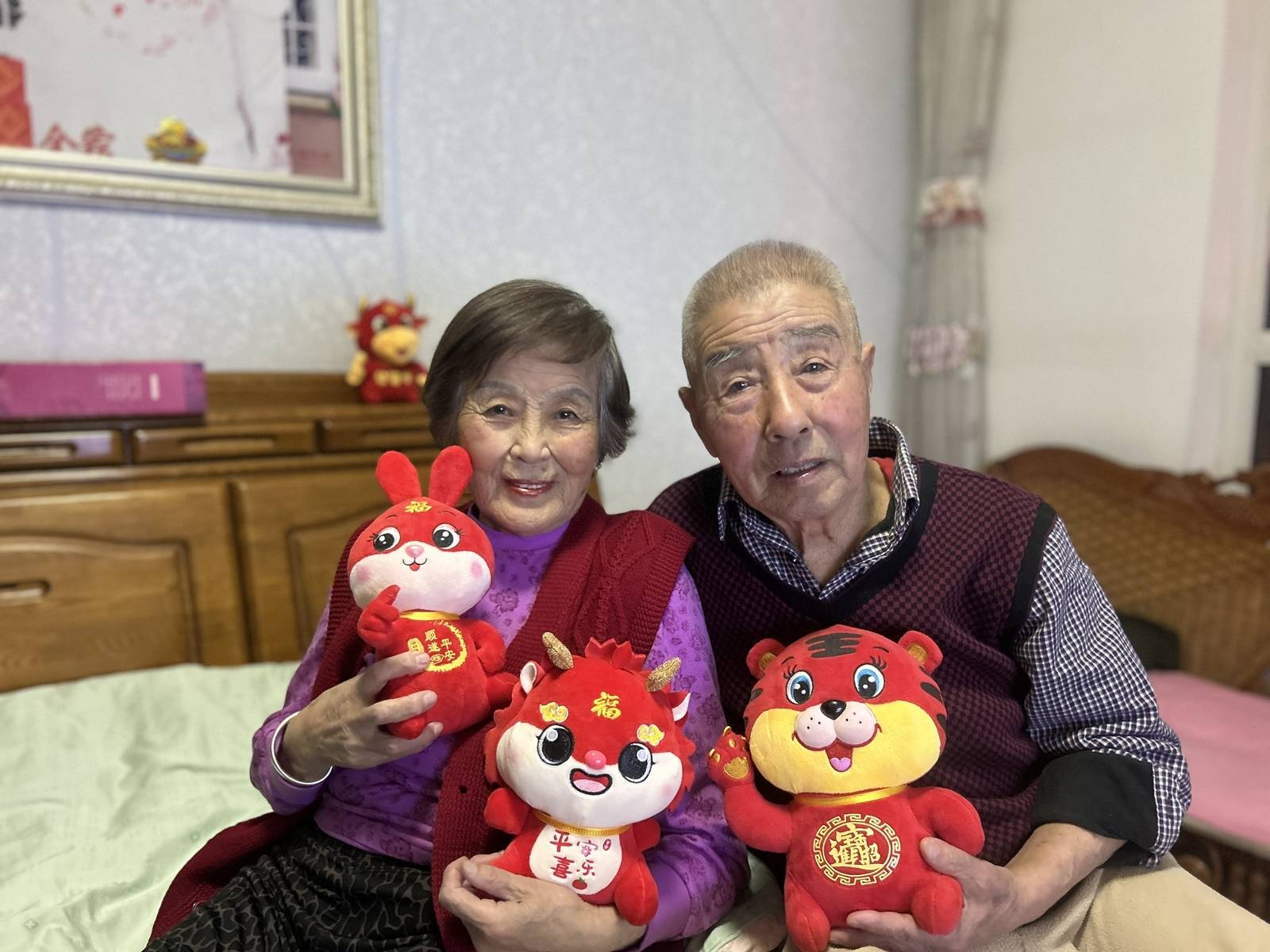 女子晒照对比奶奶自爷爷去世9个月后变化：再也不是时髦的老太太了<strong></p>
<p>cdc数字货币</strong>，评论区泪目