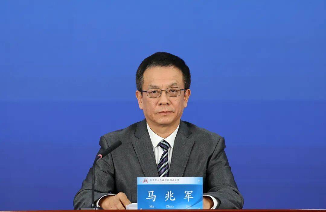 一卡通全城!北京第三代社保卡新增交通、公园年票、文化体验功能<strong></p>
<p>数字货币eos</strong>,已有近800万人申领