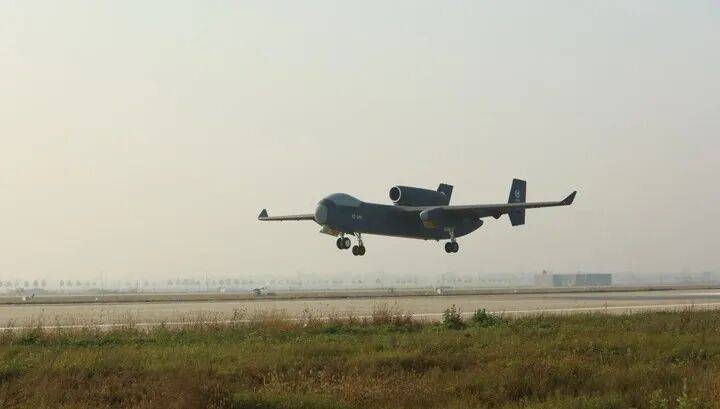 “九天”无人机<strong></p>
<p>数字货币赚钱</strong>,成功首飞!