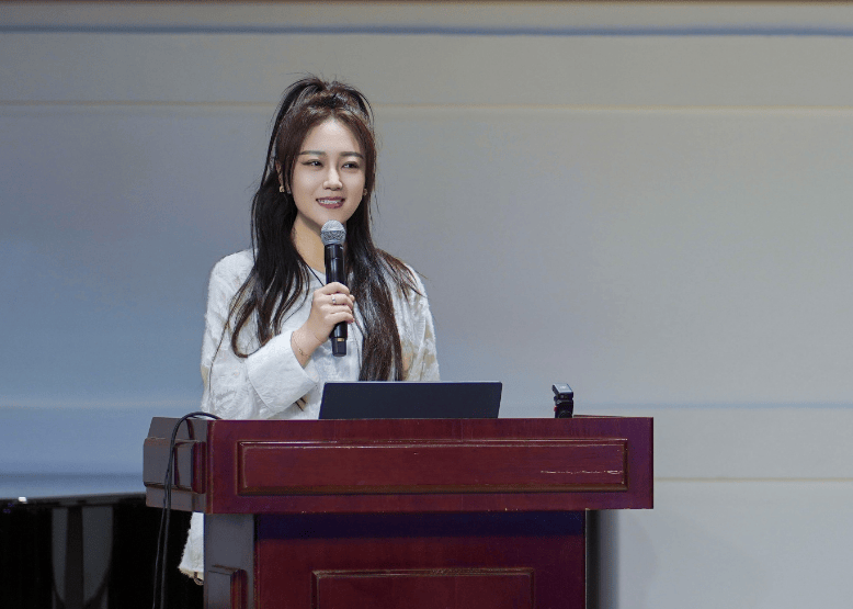 考古|玖月奇迹被曝已复婚<strong></p>
<p>数字货币期权</strong>,王小玮疑似怀孕小腹隆起,为何两人至今不同台演出?