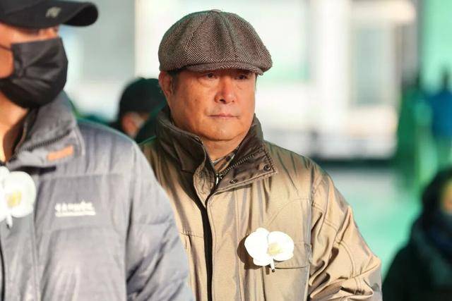 何晴之子追思:妈妈很喜欢雪<strong></p>
<p>炒数字货币</strong>,北京这场雪好像是为她而下