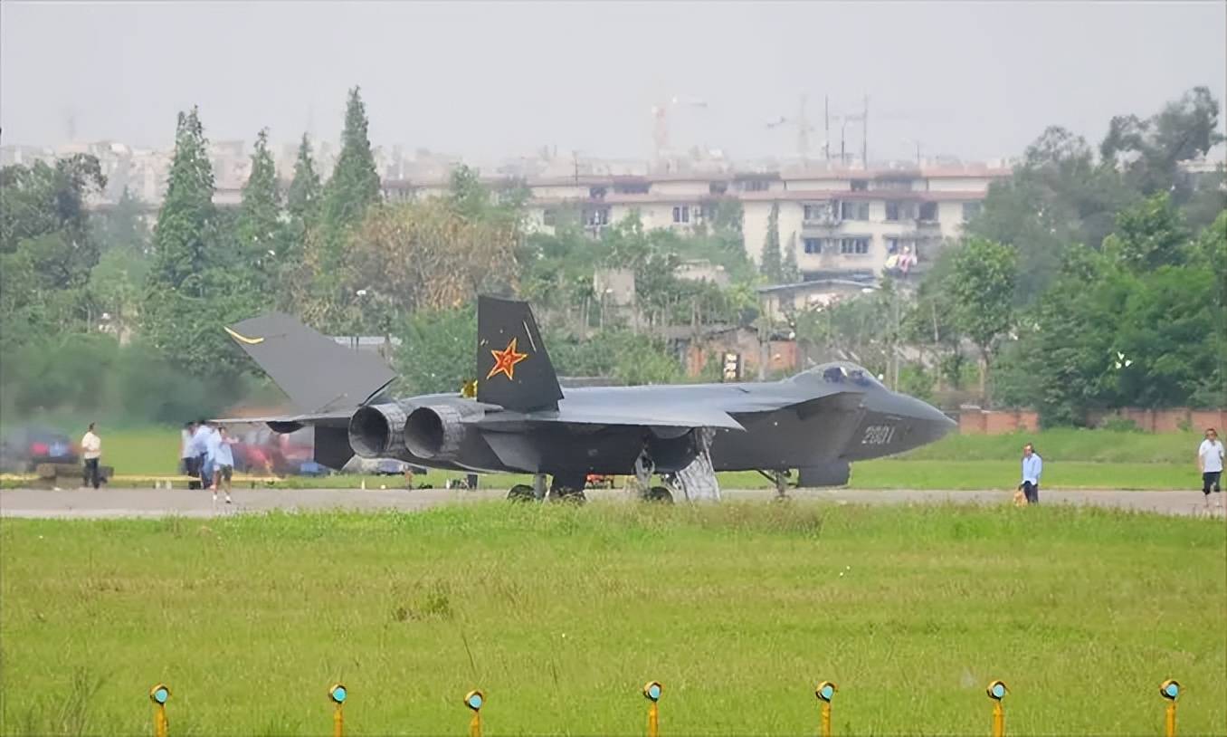 中航官宣：歼-20S具备对地、对海打击能力<strong></p>
<p>数字货币查询</strong>，可与无人机协同作战！