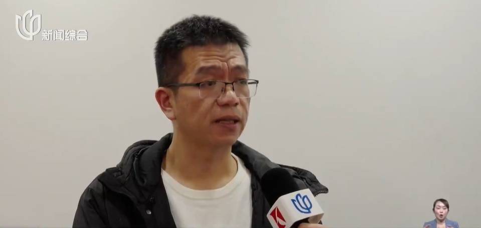 太夸张！上海人比比谁家楼下井盖多！有人家门口100个<strong></p>
<p>数字货币矿机</strong>，“走路难！到处都像贴膏药”...