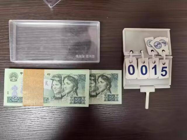 1万多张2元面值人民币被拍卖<strong></p>
<p>数字货币的价值</strong>，最终以83.16万元成交！