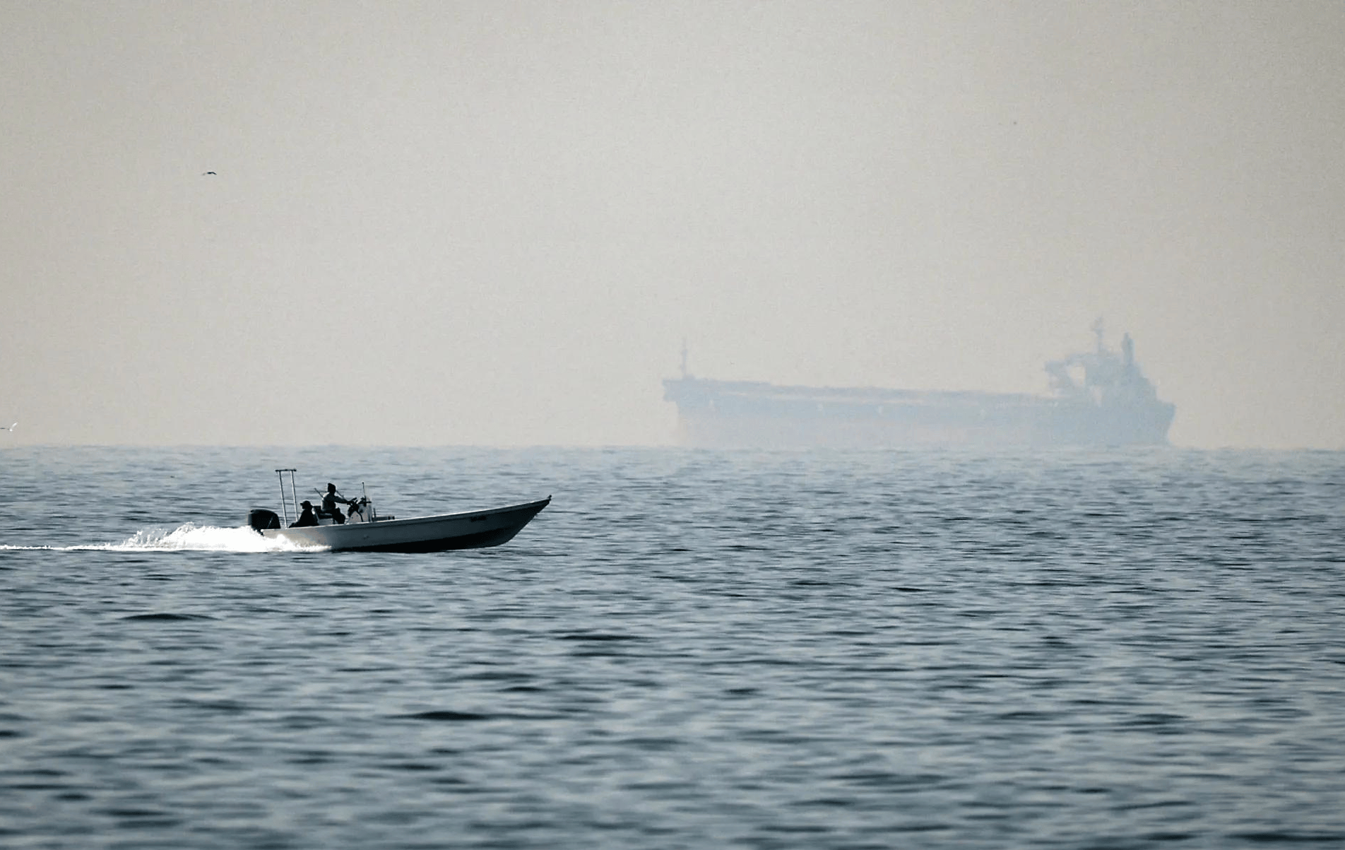 6000枚伊朗水雷还没放<strong></p>
<p>数字货币私募</strong>，布雷船先炸沉，特朗普警告：前所未有轰炸