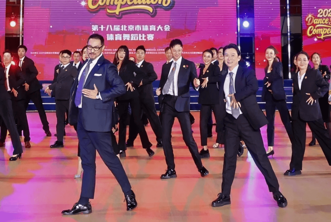 沙溢瘦到都认不出！穿西装秀大长腿<strong></p>
<p>十大数字货币</strong>，与“法拉利大叔” 许文飙同框跳舞，网友惊呼颜值回归：军艺校草不是吹的
